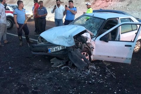 Nizipte kaza 1 ağir 11 yarali