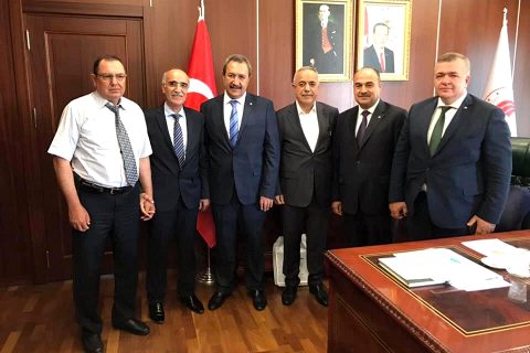 Ankara da, antep fistiği sektörünün sorunlarini dile getirildi