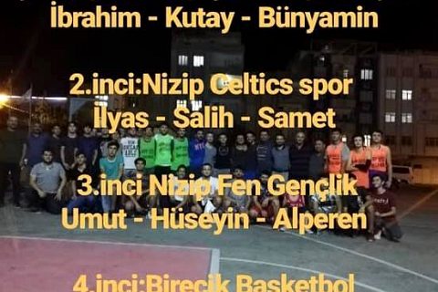 15 Temmuz Demokrasi şehitlerimizin ve gazilerimizin anısına Nizip te sokak basketbolu