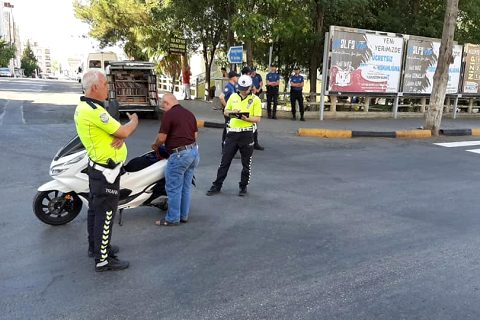 Nizip te polisten motosiklet denetimi