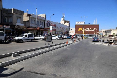 Nizipte Cumhuriyet Meydanında Düzenleme Çalışmaları