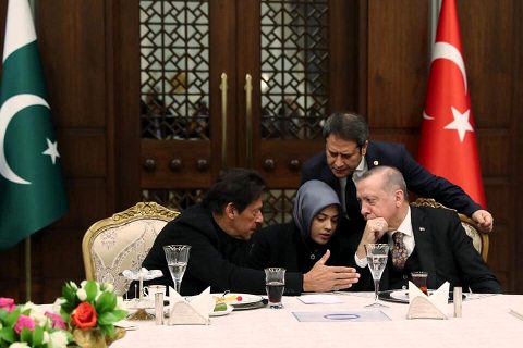Ali Şahin e Pakistan dan Büyük Onur