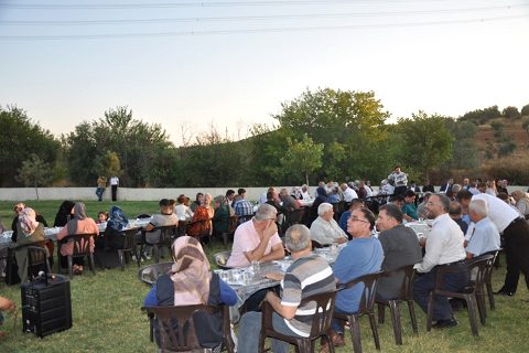 Gazi ve Yakınları Yemekte buluştu