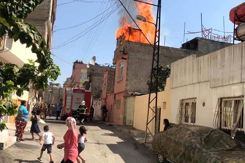 Nizipte Yangın Korkuttu