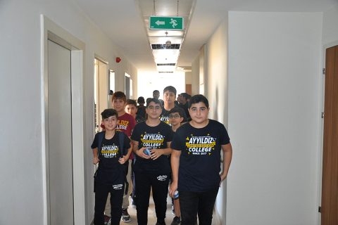 Ayyıldız Kolejinden Huzurevi Ziyareti
