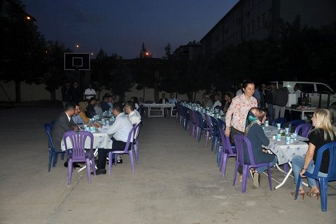 Işyeri temsilcilerine yemek