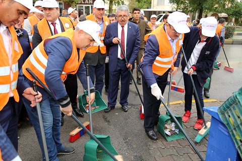 Belediye Başkanı ve Kaymakam dan çevre temizliği