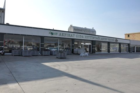 Akfirat gida zeytinyaği antep fistiği fabrikasi üretime başladi
