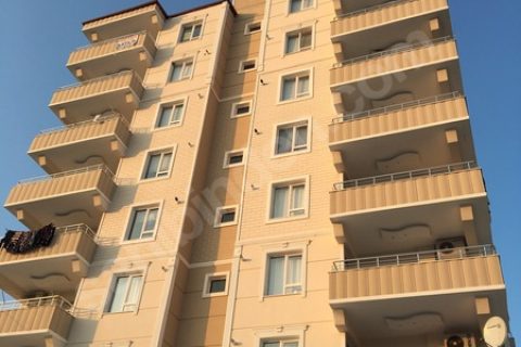 Doğu gayrimenkulden 35lik caddede 3+1 satilik daire