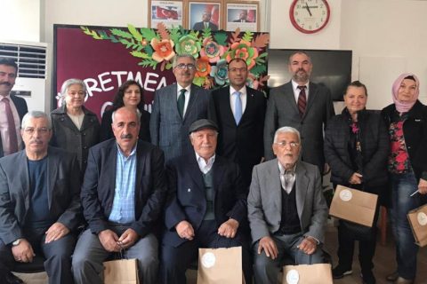 İlçe Milli Eğitim Müdürümüz Cengiz GÜNDEŞ, Emekli Öğretmenlerimiz İle Bir Araya Geldi