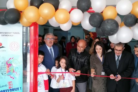 Mustafa Nevzat Tuncel Ortaokulu Tubitak 4006 Sergi Açılışı Yapıldı