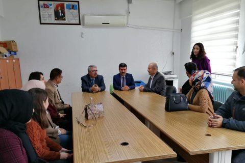 İlçe Milli Eğitim Müdürümüz Cengiz GÜNDEŞ ve Şube Müdürümüz Halil KENDİRCİ'den Mustaf
