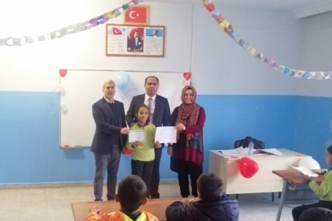 İlçe Milli Eğitim Şube Müdürümüz Mehmet DEMİR, Yılmaz Çetin Sözmen Ortaokulu'da Karne