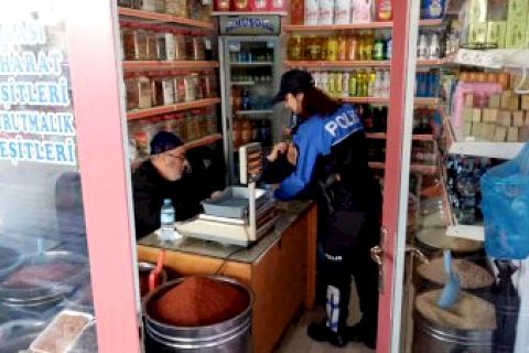 Polisten "güvenliğimiz için el ele" projesi