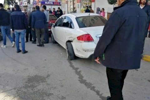 Nizip’te Kazada maddi hasar oluştu