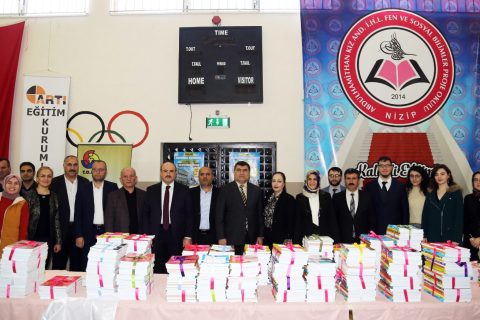 NTO Sponsorluğunda Kız Öğrencilere Kitap Dağıtımı Yapıldı