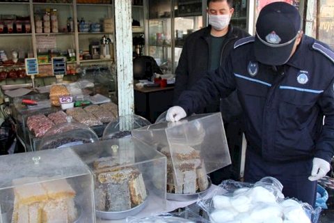 Zabıta ekipleri denetimde