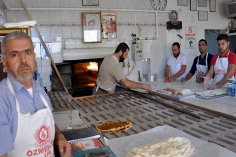 Fırınlarda Yemek Pişirmek Yasaklandı
