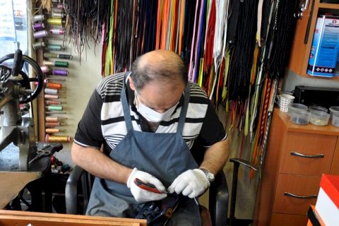 Ayakkabı Tamirciliği Teknolojiye Karşı Emek Mücadelesi Veriyor