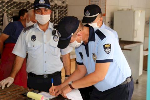 Zabıta ekiplerinden fırın ve kasap denetimi