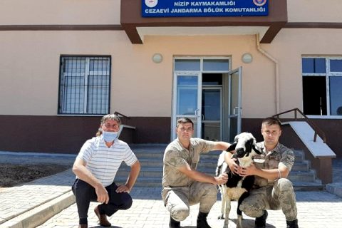 Hayırseverden Anlamlı Bağış