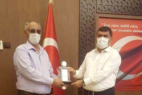Kaymakam Şahin'e Sınır Ötesi Plaket