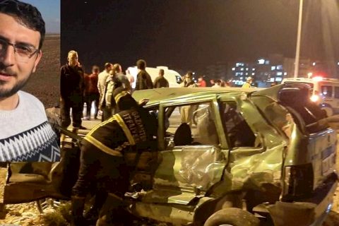 Nizip’te otomobil traktöre çarptı: 1 yaralı