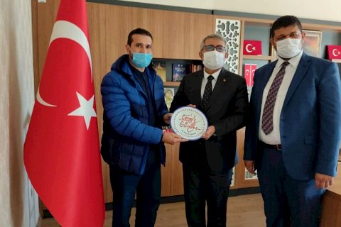 Akçakent Okul Aile Birliği, öğretmenlerini unutmadı