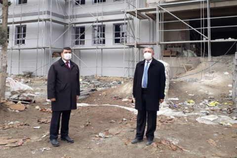 İlçe Kaymakamımız Kemal ŞAHİN ve İlçe Milli Eğitim Müdürümüz Cengiz GÜNDEŞ Okul İnşaa