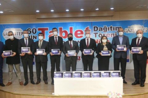 İlçemizde Askıda Tablet Kampanyası Dağıtım Töreni Gerçekleştirildi