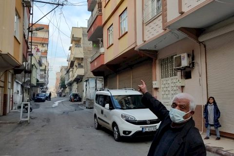 Vatandaşlardan "Elektrik Direği" Tepkisi
