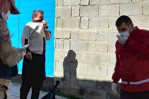 Sosyal Yardımlaşma ve Dayanışma Vakfı Gıda Paketi Dağıttı