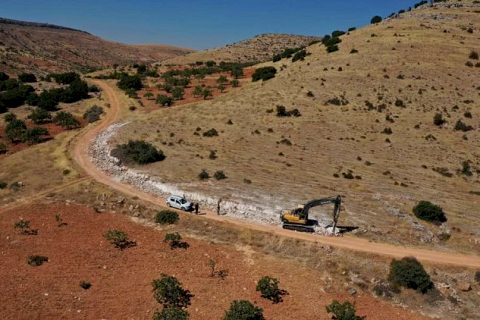 Yol Medeniyettir, Nizip Belediyesi arazi yollarını açıyor