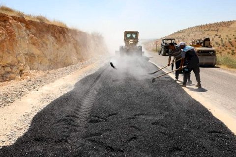 Kırsal Mahallelerin dar yolları genişliyor