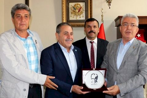 İYİ Parti Heyeti Nizip Ticaret Odasını Ziyaret Etti