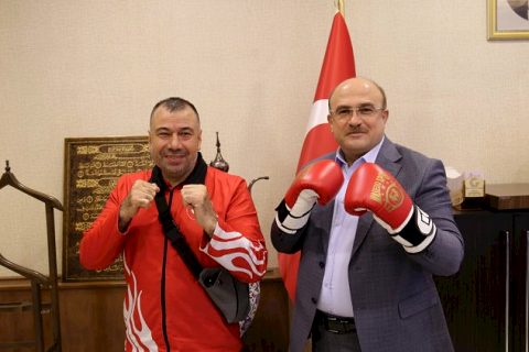 Başkan Sarı’dan sporculara büyük ilgi