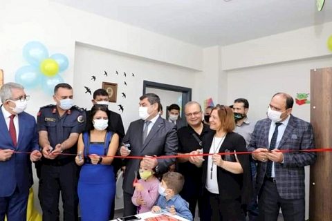Nizip'te 2 okula kütüphane