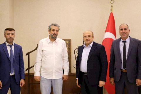 İHH’dan Başkan Sarı’ya ziyaret