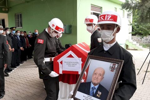 Hayatını kaybeden Kore gazisi toprağa verildi