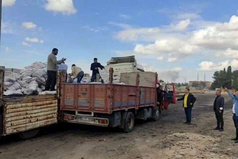 Nizip'te ihtiyaç sahiplerine kömür yardımı