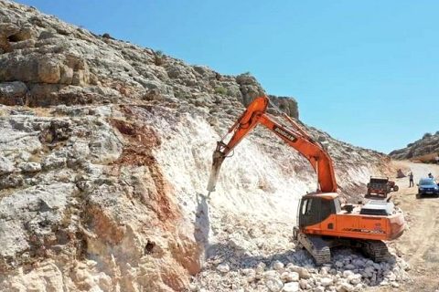 Nizip Belediyesi yeni bağlantı yolları yapmaya devam ediyor