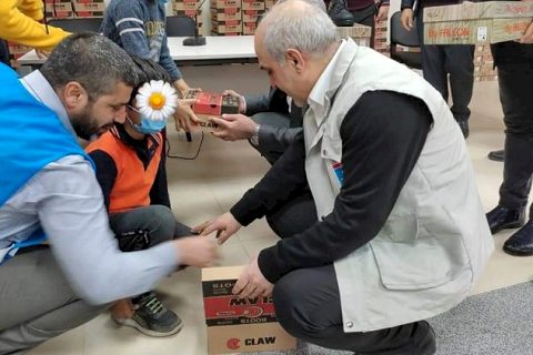 Beşir Derneğinden Öğrencilere Giyim Yardımı