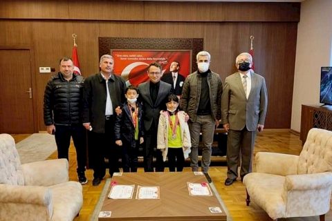Şampiyon Sporcular'dan Kaymakam Çağlar'a Ziyaret