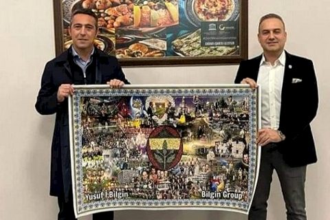 Bilgin'den Koç'a anlamlı hediye*