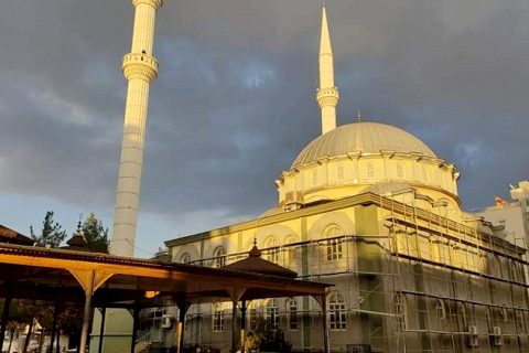 Nizip Hatice Kübra Camii'ne Dış Cephe Giydirme
