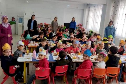 Nizip'te çocuklar Yerli Malı Haftası'nı kutladı