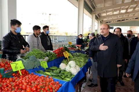 Nizip'te yeni semt pazarı hizmete açıldı