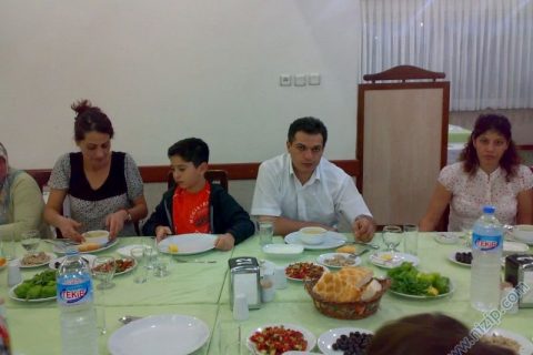 ÖMER ÇAPAN VE EŞİ 
