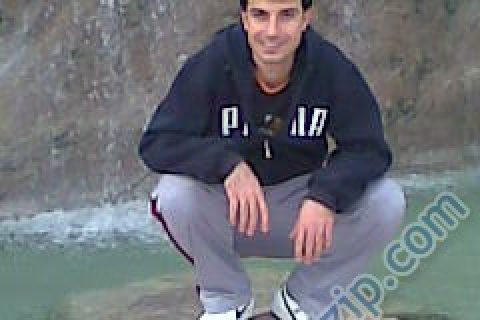 derman uzaklarda simdi 