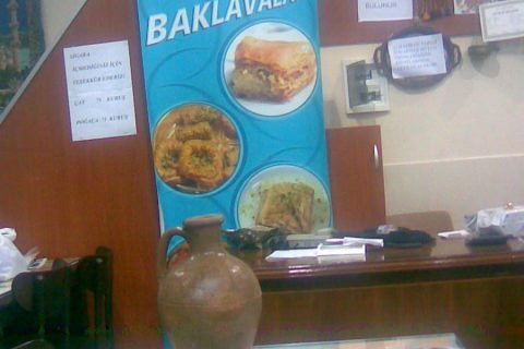 ÇİÇEKOGLU BAKLAVALARI 